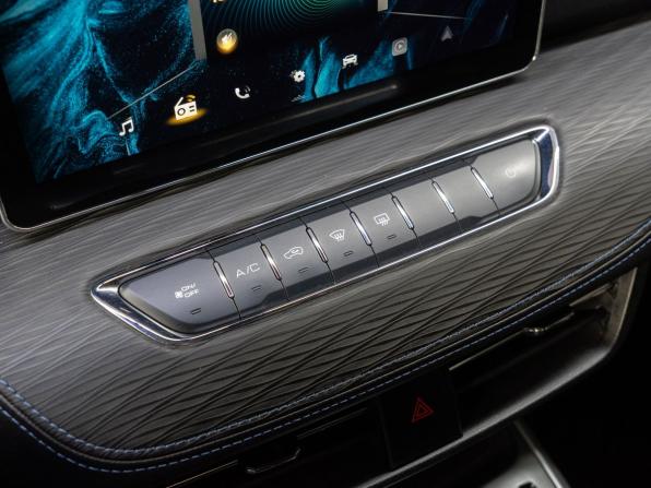 Haval Jolion I с пробегом 2022 года, цена 1 740 000 рублей, 82774 км, внедорожник, Автокод Объявления