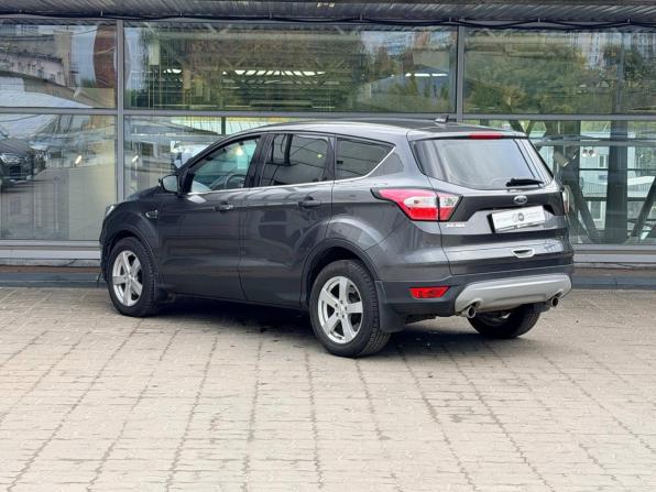 Ford Kuga II Рестайлинг с пробегом 2017 года, цена 1 657 000 рублей, 102835 км, внедорожник, Автокод Объявления