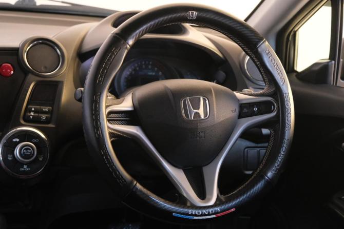 Honda Insight II Рестайлинг с пробегом 2012 года, цена 979 000 рублей, 195000 км, хэтчбек, Автокод Объявления