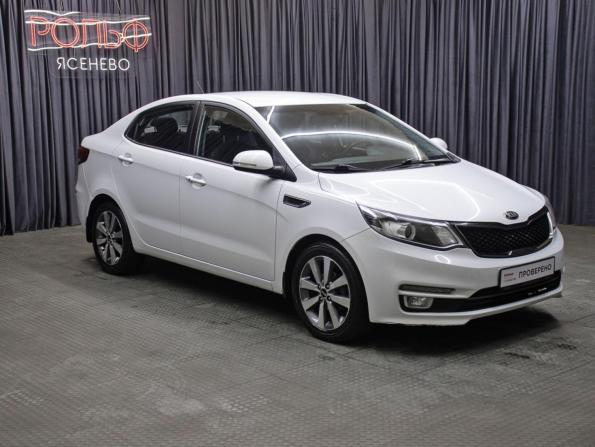 Kia Rio III Рестайлинг с пробегом 2016 года, цена 1 198 000 рублей, 88242 км, седан, Автокод Объявления