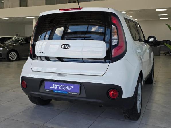 Kia Soul II Рестайлинг с пробегом 2018 года, цена 1 640 000 рублей, 90000 км, хэтчбек, Автокод Объявления