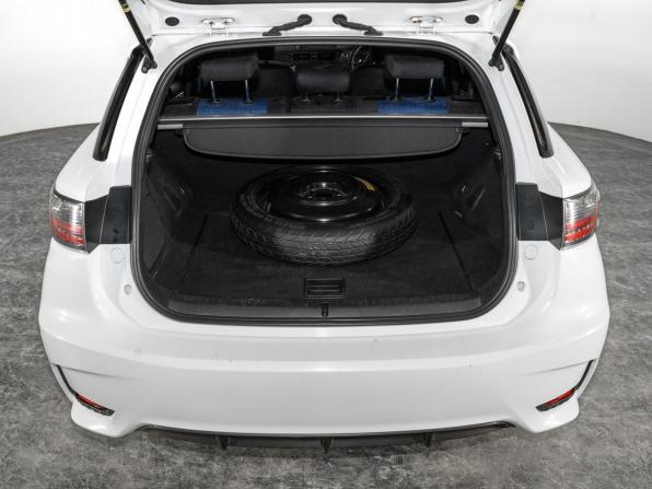 Lexus CT I Рестайлинг с пробегом 2014 года, цена 1 395 000 рублей, 170022 км, хэтчбек, Автокод Объявления