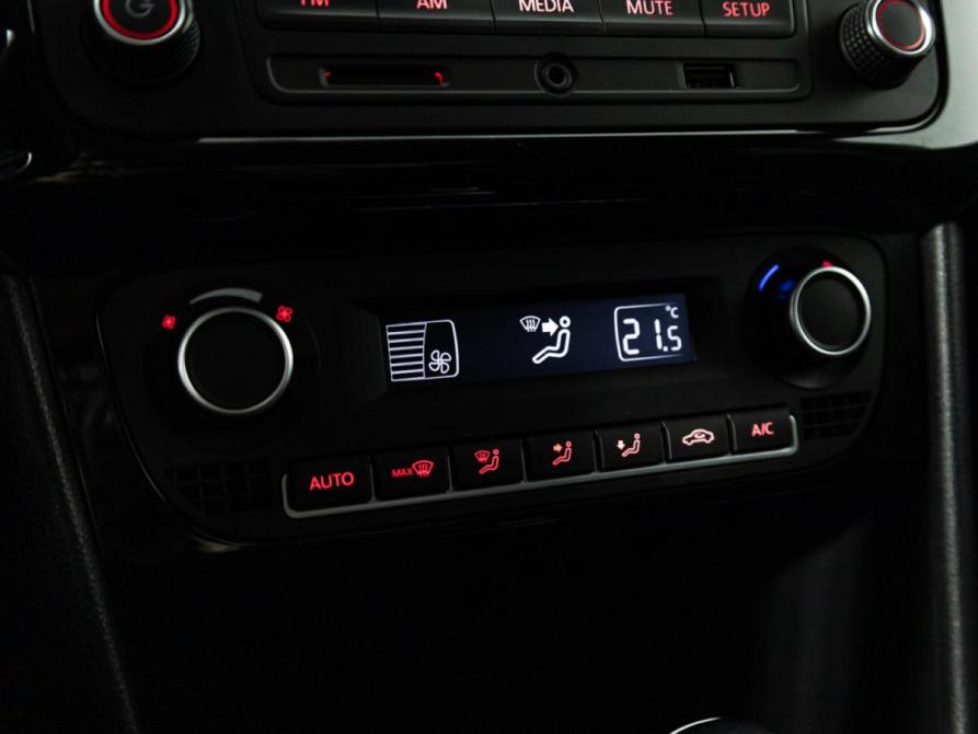 Volkswagen Polo V Рестайлинг Санкт-Петербург  - изображение 16