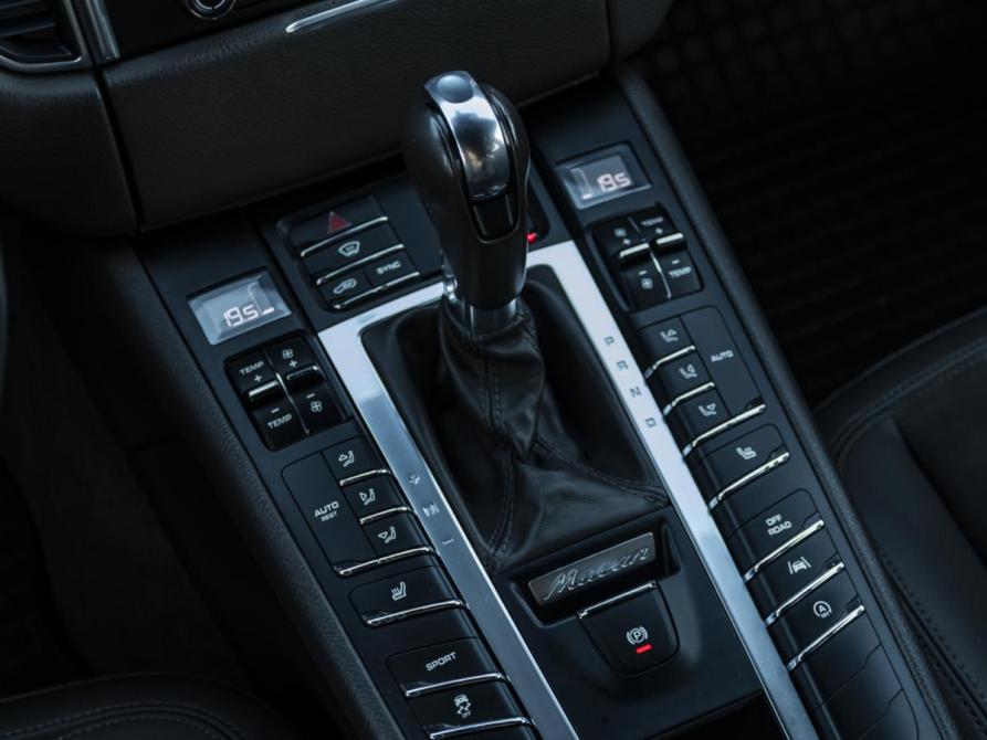 Porsche Macan I Москва  - изображение 16
