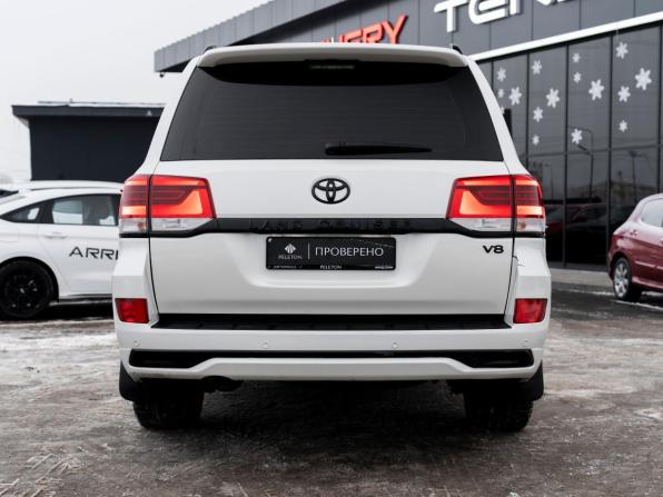 Toyota Land Cruiser 200 Series Рестайлинг 2 с пробегом 2017 года, цена 5 900 000 рублей, 197309 км, внедорожник, Автокод Объявления