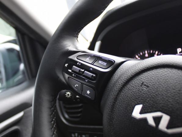 Kia Rio IV Рестайлинг с пробегом 2021 года, цена 1 749 000 рублей, 41523 км, седан, Автокод Объявления