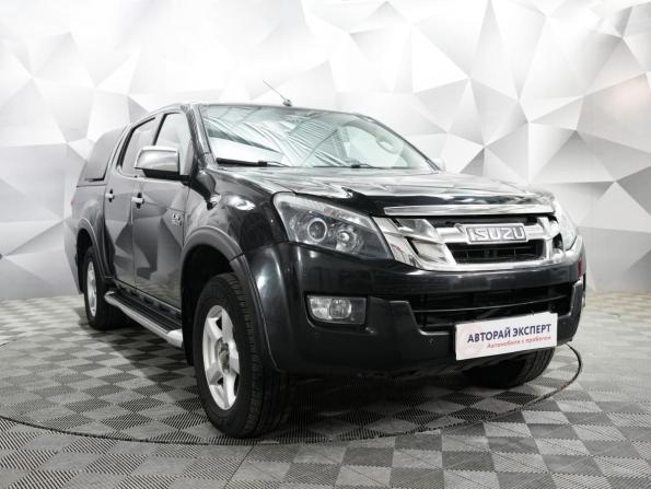 Isuzu D-Max II с пробегом 2016 года, цена 2 280 000 рублей, 107000 км, пикап, Автокод Объявления