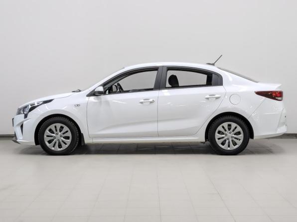 Kia Rio IV Рестайлинг с пробегом 2021 года, цена 1 420 000 рублей, 94620 км, седан, Автокод Объявления