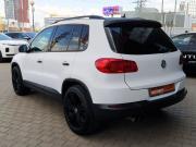 Volkswagen Tiguan I Рестайлинг Екатеринбург  - изображение 31