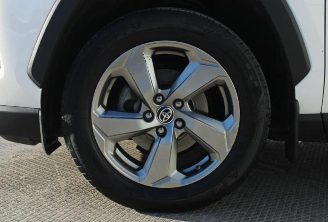 Toyota RAV4 IV (XA40) Рестайлинг с пробегом 2019 года, цена 2 590 000 рублей, 192553 км, внедорожник, Автокод Объявления
