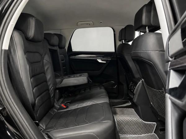 Volkswagen Touareg III с пробегом 2020 года, цена 4 580 000 рублей, 90000 км, внедорожник, Автокод Объявления