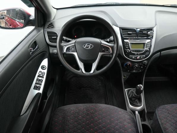 Hyundai Solaris I с пробегом 2013 года, цена 989 900 рублей, 85300 км, седан, Автокод Объявления