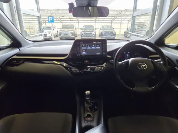 Toyota C-HR I Рестайлинг с пробегом 2020 года, цена 1 840 000 рублей, 135000 км, внедорожник, Автокод Объявления