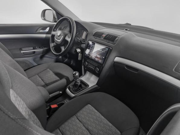 Skoda Octavia II (A5) Рестайлинг с пробегом 2010 года, цена 649 000 рублей, 221257 км, лифтбек, Автокод Объявления