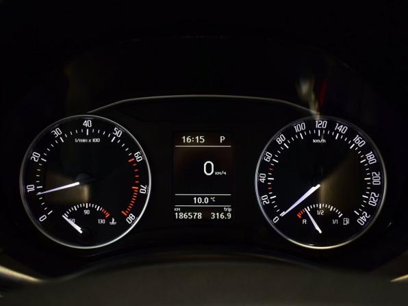 Skoda Octavia II (A5) Рестайлинг с пробегом 2012 года, цена 995 995 рублей, 186578 км, лифтбек, Автокод Объявления