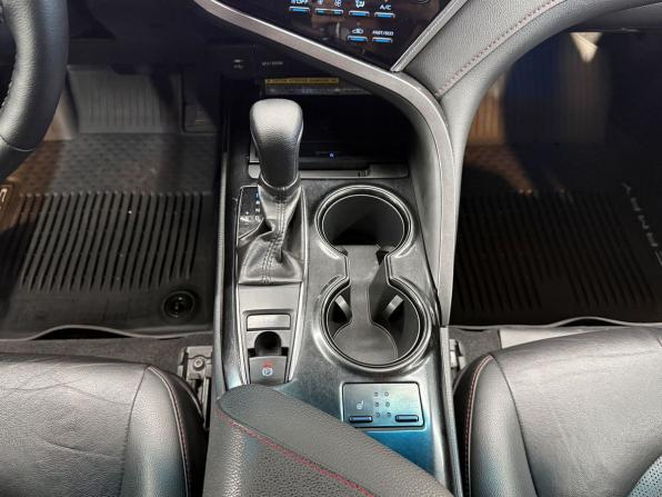 Toyota Camry VIII (XV70) с пробегом 2020 года, цена 2 900 000 рублей, 75200 км, седан, Автокод Объявления