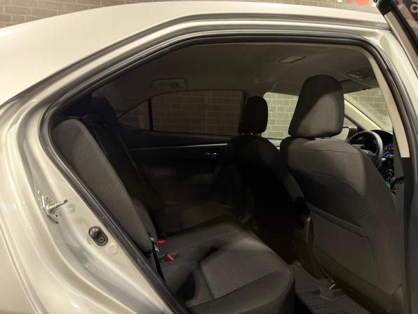 Toyota Corolla XI (E160 E170 E180) с пробегом 2014 года, цена 1 290 000 рублей, 251229 км, седан, Автокод Объявления
