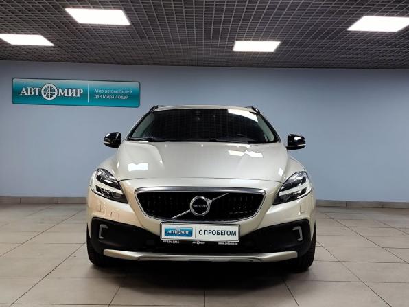 Volvo V40 Cross Country I Рестайлинг с пробегом 2017 года, цена 1 499 000 рублей, 145271 км, хэтчбек, Автокод Объявления