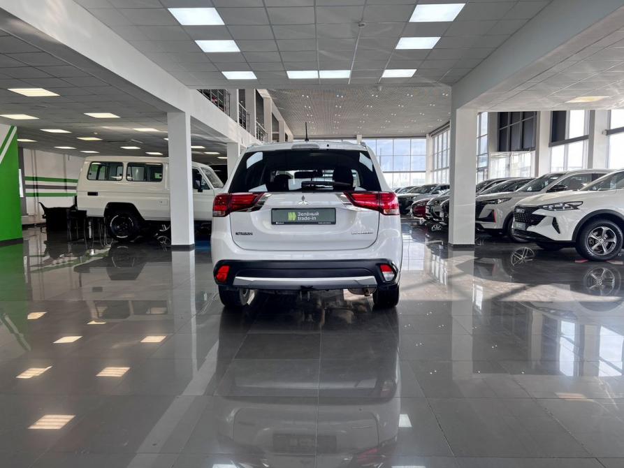 Mitsubishi Outlander III Рестайлинг 2 Тверь  - изображение 4