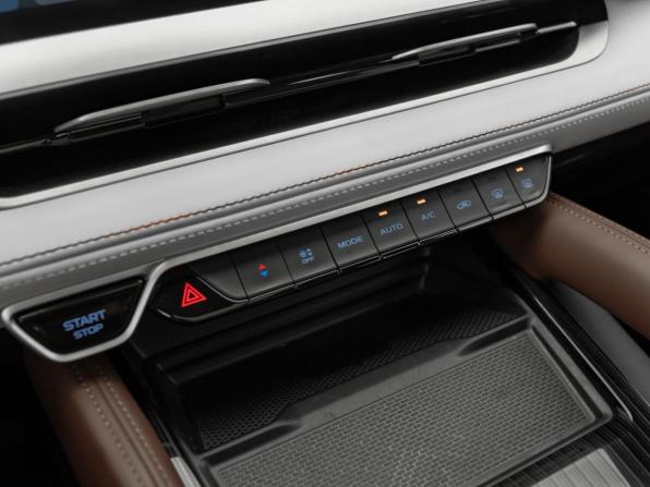 Geely Monjaro I с пробегом 2023 года, цена 2 860 000 рублей, 60935 км, внедорожник, Автокод Объявления
