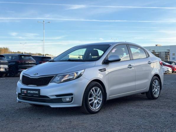 Kia Rio III Рестайлинг с пробегом 2016 года, цена 1 040 000 рублей, 115000 км, седан, Автокод Объявления