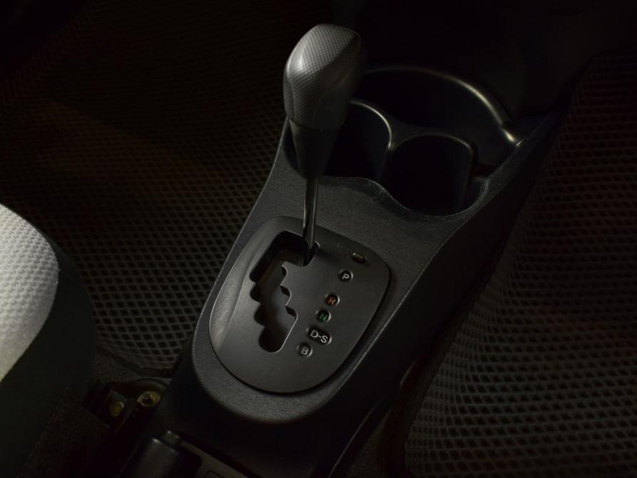 Toyota Vitz III (XP130) Кемерово  - изображение 17