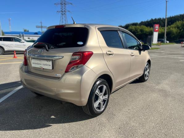 Toyota Vitz III (XP130) Рестайлинг с пробегом 2016 года, цена 925 000 рублей, 111931 км, хэтчбек, Автокод Объявления