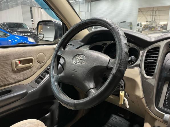 Toyota Highlander I (XU20) с пробегом 2003 года, цена 999 000 рублей, 203262 км, внедорожник, Автокод Объявления