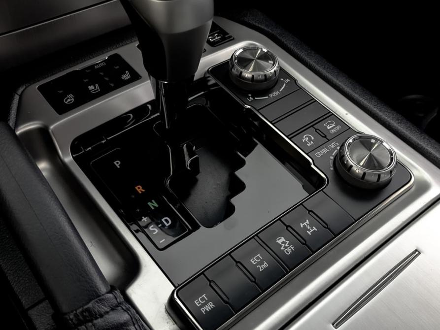 Toyota Land Cruiser 200 Series Рестайлинг 2 Москва  - изображение 21