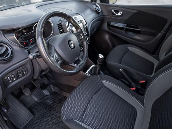 Renault Kaptur I с пробегом 2018 года, цена 1 450 700 рублей, 153668 км, внедорожник, Автокод Объявления