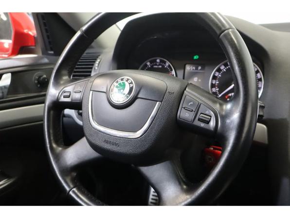 Skoda Octavia II (A5) Рестайлинг с пробегом 2012 года, цена 678 000 рублей, 228856 км, лифтбек, Автокод Объявления