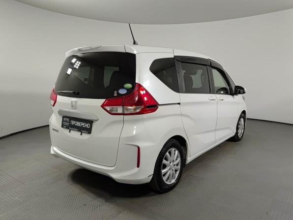Honda Freed II с пробегом 2019 года, цена 1 390 000 рублей, 157558 км, компактвэн, Автокод Объявления