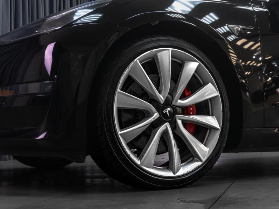 Tesla Model 3 I Тюмень  - изображение 8
