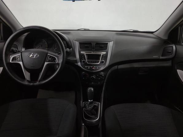 Hyundai Solaris I Рестайлинг с пробегом 2016 года, цена 1 020 000 рублей, 122100 км, седан, Автокод Объявления