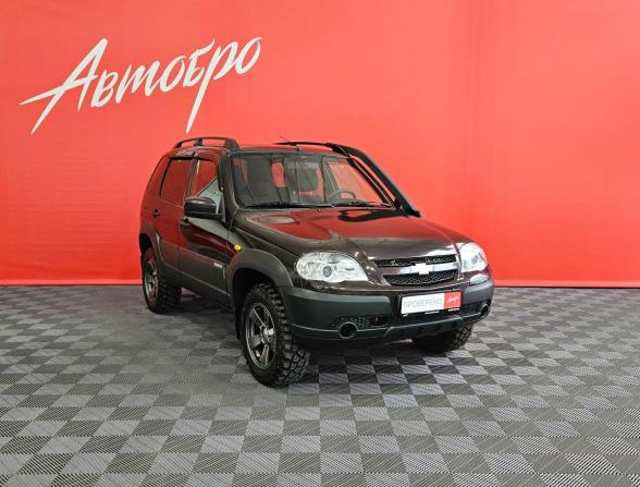 Chevrolet Niva I Рестайлинг с пробегом 2018 года, цена 700 000 рублей, 86140 км, внедорожник, Автокод Объявления