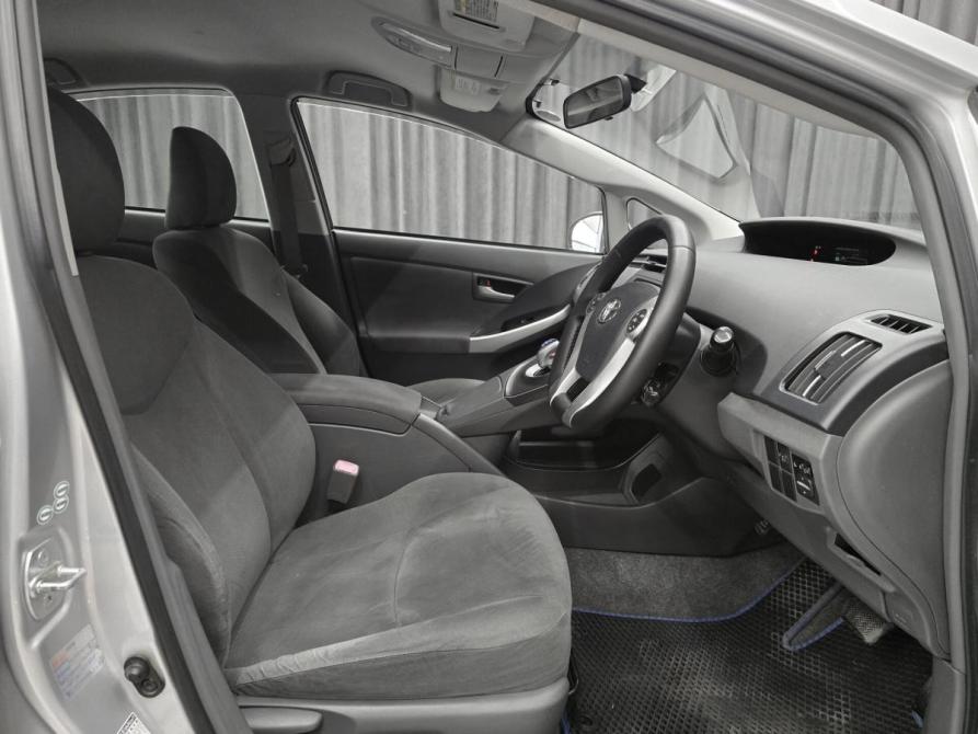 Toyota Prius III (XW30) Красноярск  - изображение 10