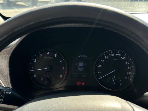 Hyundai Solaris II с пробегом 2019 года, цена 1 230 000 рублей, 125921 км, седан, Автокод Объявления
