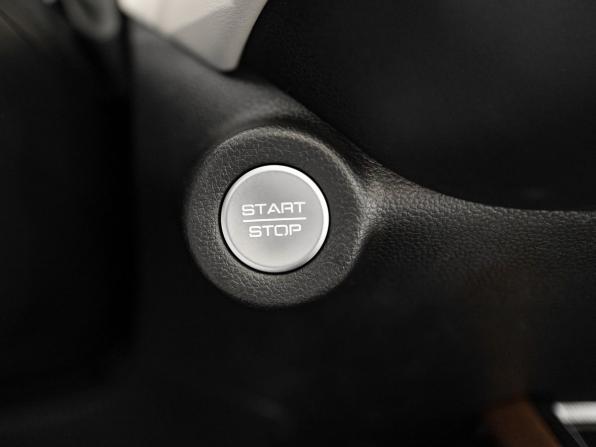 Haval Jolion I Рестайлинг с пробегом 2025 года, цена 2 430 000 рублей, 3040 км, внедорожник, Автокод Объявления