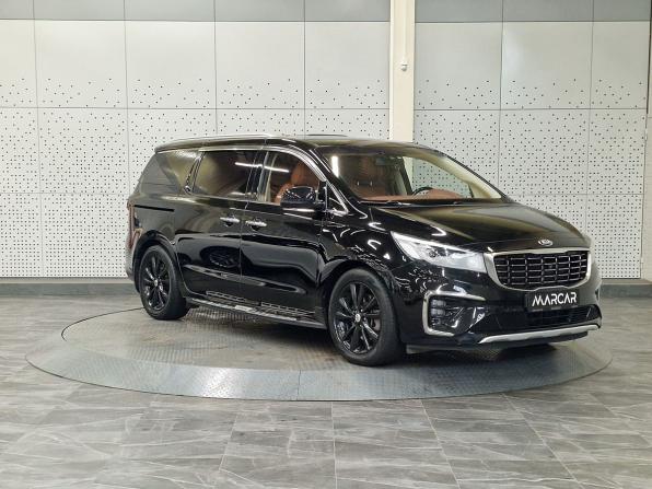 Kia Carnival III с пробегом 2018 года, цена 1 490 000 рублей, 132374 км, минивэн, Автокод Объявления