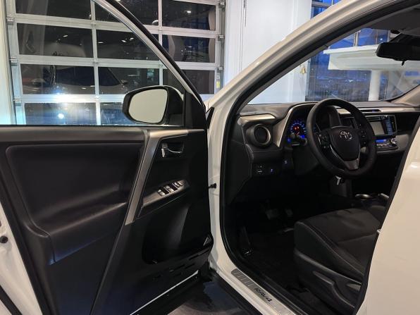 Toyota RAV4 IV (XA40) с пробегом 2013 года, цена 1 604 800 рублей, 260593 км, внедорожник, Автокод Объявления