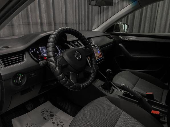 Skoda Octavia III (A7) с пробегом 2014 года, цена 679 000 рублей, 210000 км, лифтбек, Автокод Объявления