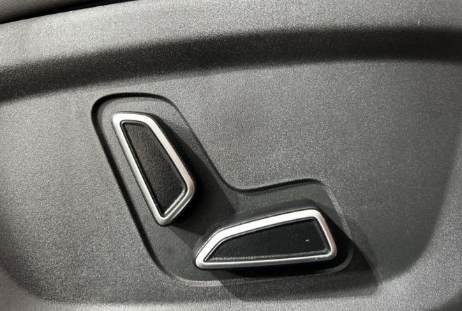 Changan UNI-V I с пробегом 2023 года, цена 2 500 000 рублей, 2000 км, лифтбек, Автокод Объявления
