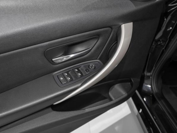 BMW 3 серии VI (F3x) с пробегом 2015 года, цена 2 200 000 рублей, 46453 км, седан, Автокод Объявления