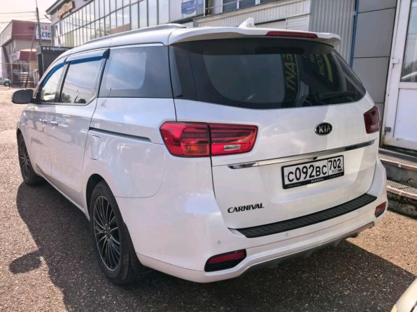 Kia Carnival III с пробегом 2018 года, цена 2 610 000 рублей, 132619 км, минивэн, Автокод Объявления