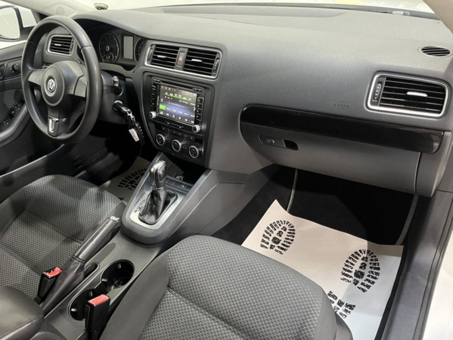 Volkswagen Jetta VI Курск  - изображение 5