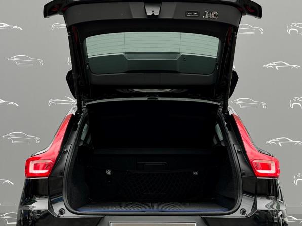 Volvo XC40 I с пробегом 2020 года, цена 3 064 300 рублей, 55495 км, внедорожник, Автокод Объявления
