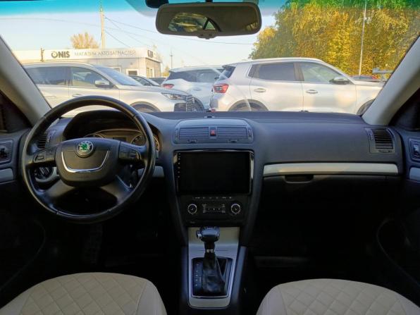 Skoda Octavia II (A5) Рестайлинг с пробегом 2012 года, цена 658 000 рублей, 290698 км, лифтбек, Автокод Объявления