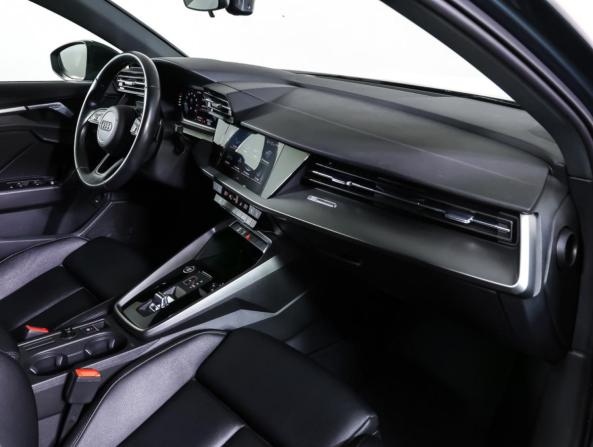 Audi A3 IV (8Y) с пробегом 2021 года, цена 2 820 000 рублей, 60300 км, хэтчбек, Автокод Объявления