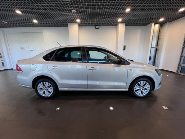 Volkswagen Polo V с пробегом 2014 года, цена 1 045 000 рублей, 94877 км, седан, Автокод Объявления