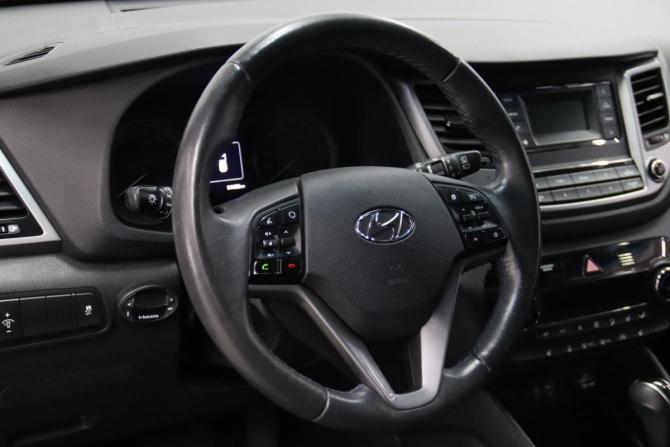 Hyundai Tucson III с пробегом 2018 года, цена 2 295 950 рублей, 54496 км, внедорожник, Автокод Объявления